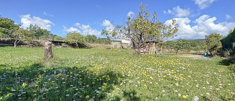 Maison 7 pièces de 110 m² à Tourrettes (83440)