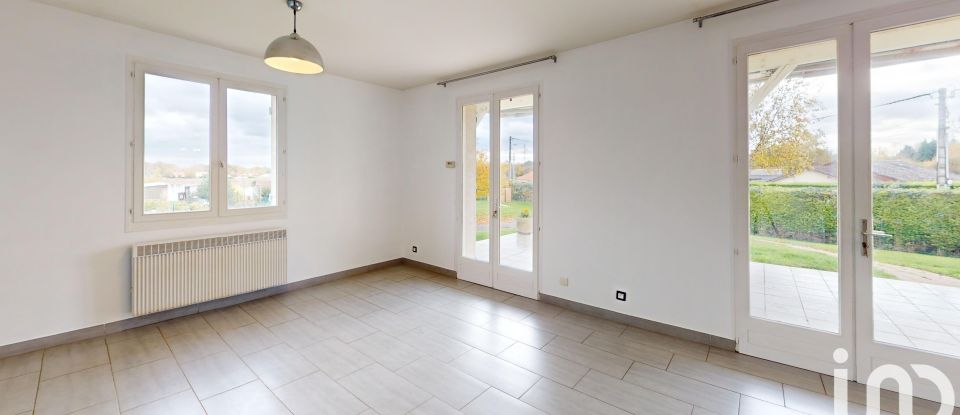 Maison traditionnelle 5 pièces de 108 m² à Gimeaux (63200)