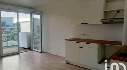 Appartement 3 pièces de 53 m² à Corbeil-Essonnes (91100)