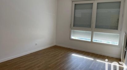 Appartement 3 pièces de 53 m² à Corbeil-Essonnes (91100)