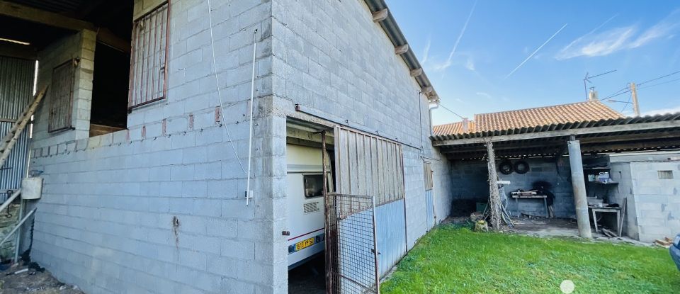 Maison 3 pièces de 55 m² à Saint-Gourson (16700)