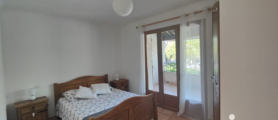 Appartement 4 pièces de 81 m² à Les Salles-sur-Verdon (83630)