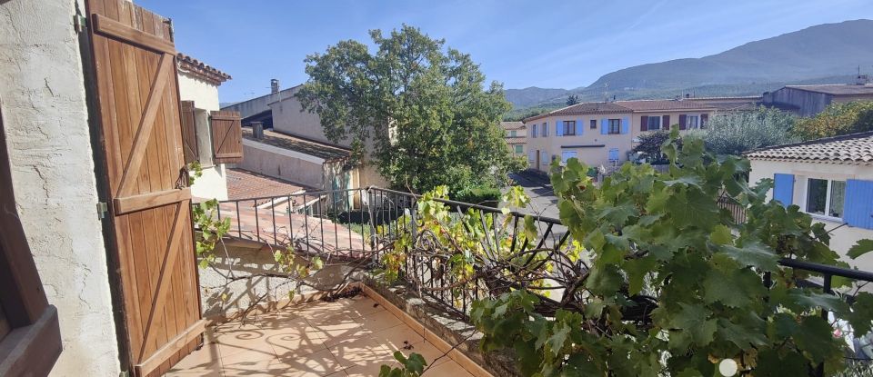 Maison 10 pièces de 188 m² à Les Salles-sur-Verdon (83630)