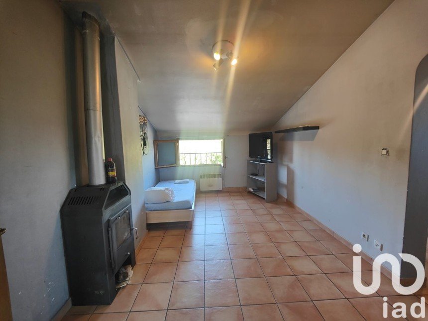 Appartement 3 pièces de 45 m² à Les Salles-sur-Verdon (83630)