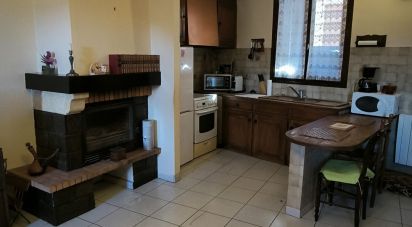 Village house 4 rooms of 74 m² in Caramany (66720)