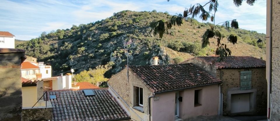 Maison de village 4 pièces de 74 m² à Caramany (66720)