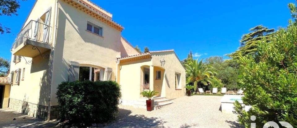 Maison 5 pièces de 154 m² à Fréjus (83370)