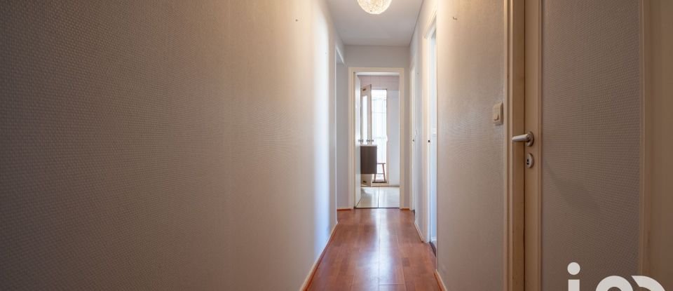 Apartment 5 rooms of 109 m² in Freneuse (78840)