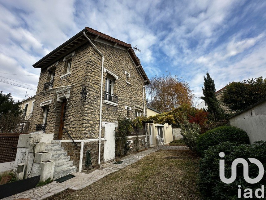 Maison 7 pièces de 107 m² à LA VARENNE-SAINT-HILAIRE (94210)