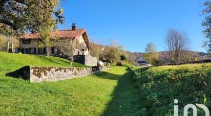 Maison traditionnelle 7 pièces de 267 m² à Hauts de Bienne (39400)