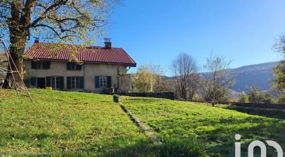 Maison traditionnelle 7 pièces de 267 m² à Hauts de Bienne (39400)