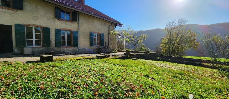 Traditional house 7 rooms of 267 m² in Hauts de Bienne (39400)