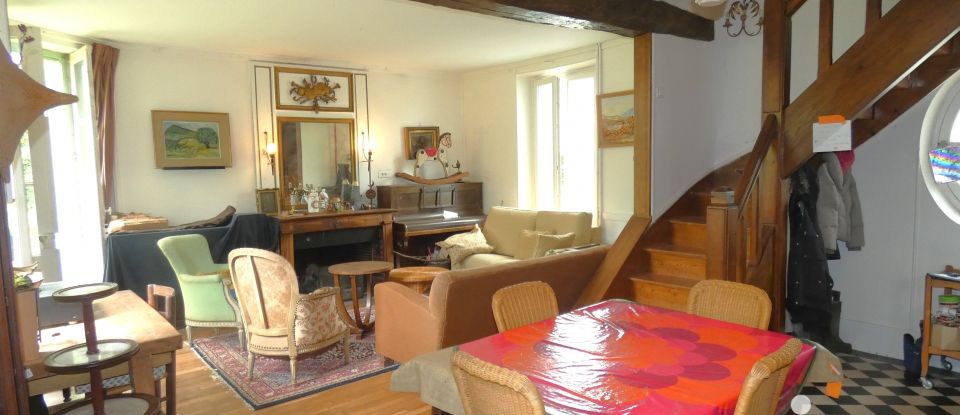 House 5 rooms of 105 m² in Bazoches-sur-Guyonne (78490)