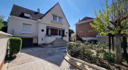 Maison 7 pièces de 331 m² à Bourg-la-Reine (92340)