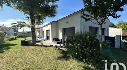 Maison traditionnelle 8 pièces de 135 m² à Royan (17200)