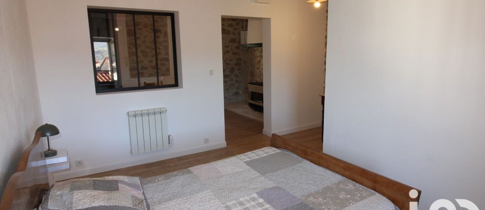 Appartement 5 pièces de 107 m² à Saint-Laurent-de-Cerdans (66260)