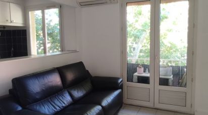 Appartement 3 pièces de 50 m² à Marseille (13009)