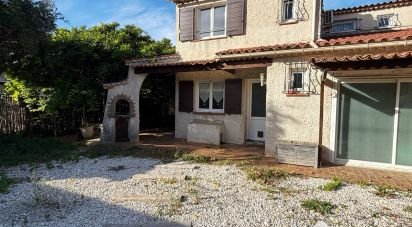 Traditional house 5 rooms of 117 m² in Six-Fours-les-Plages (83140)