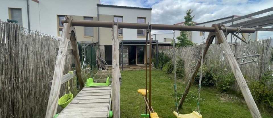 Maison 4 pièces de 80 m² à Bussy-Saint-Georges (77600)