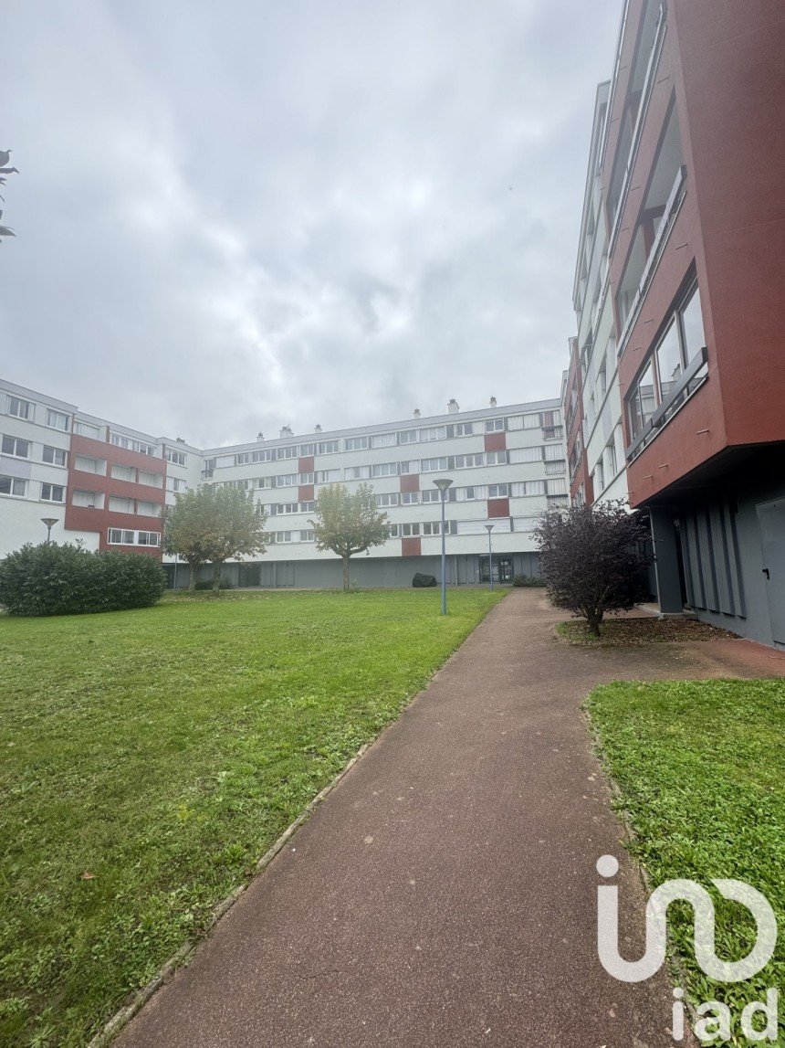 Appartement 4 pièces de 75 m² à Fleury-les-Aubrais (45400)