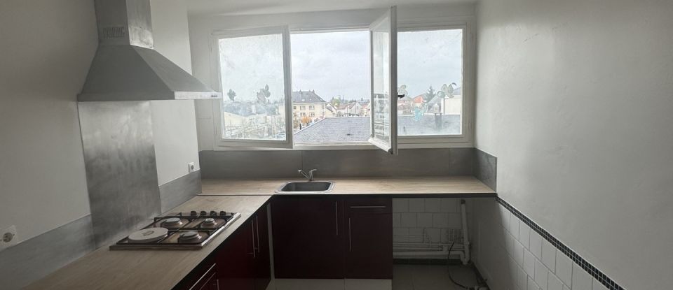 Appartement 4 pièces de 75 m² à Fleury-les-Aubrais (45400)