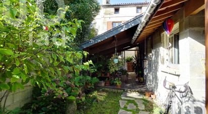 Townhouse 5 rooms of 90 m² in Gond-Pontouvre (16160)