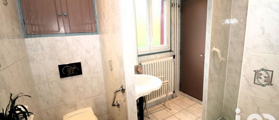 House 5 rooms of 109 m² in Sainte-Geneviève-des-Bois (91700)