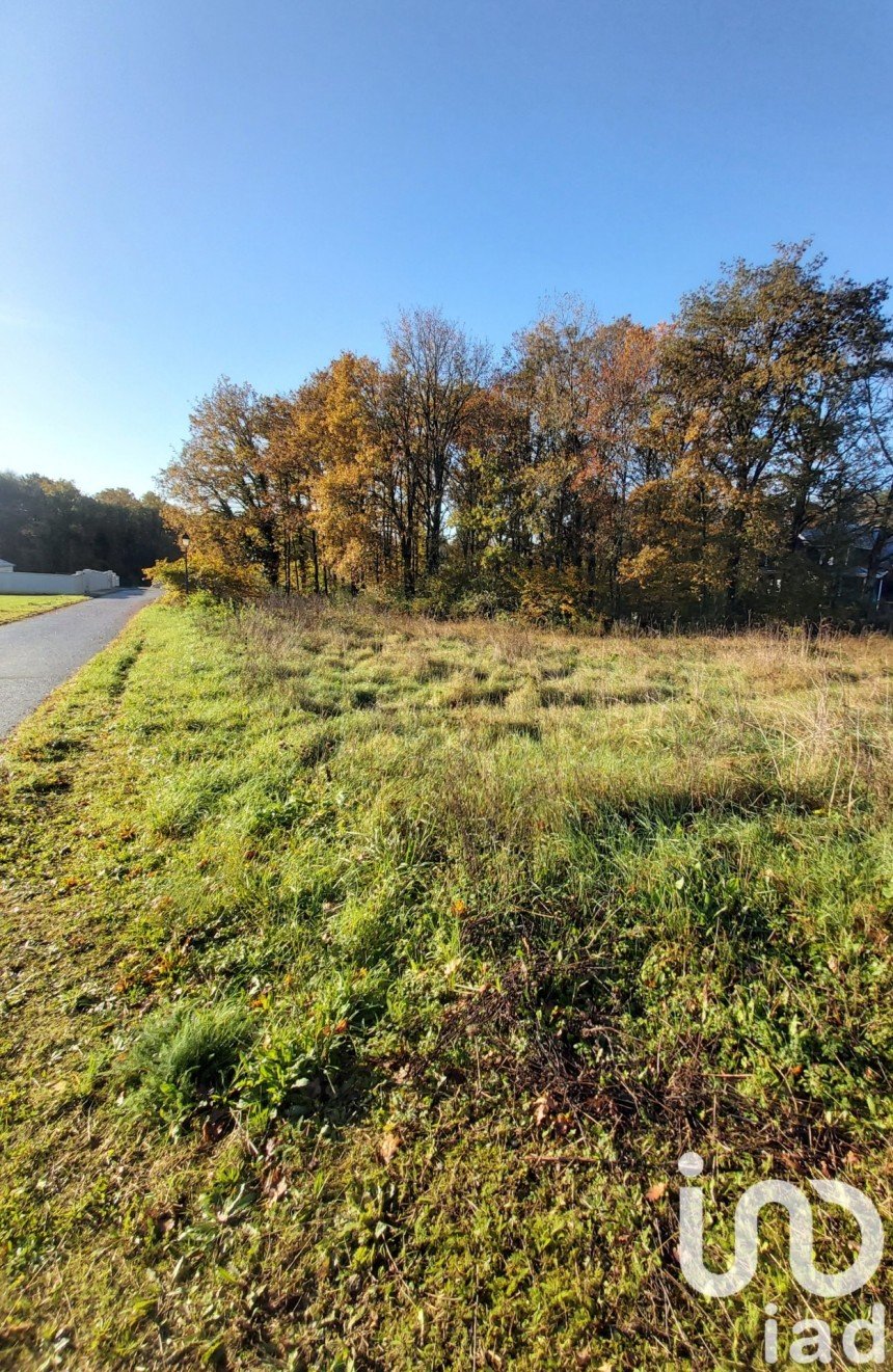 Terrain de 1 696 m² à Montacher-Villegardin (89150)