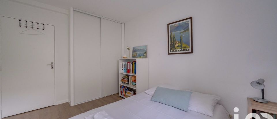 Appartement 3 pièces de 65 m² à Bordeaux (33000)