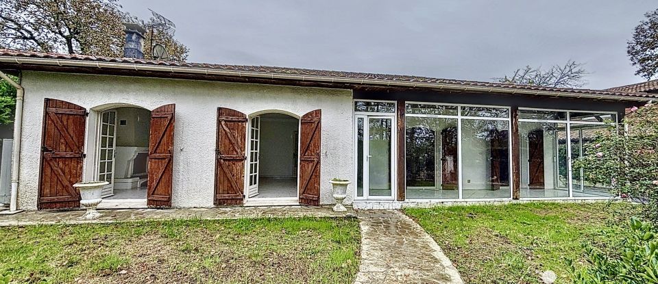 Maison 4 pièces de 102 m² à Pessac (33600)