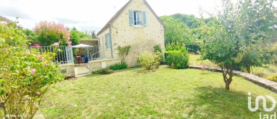 Maison de campagne 2 pièces de 40 m² à Sceaux-sur-Huisne (72160)