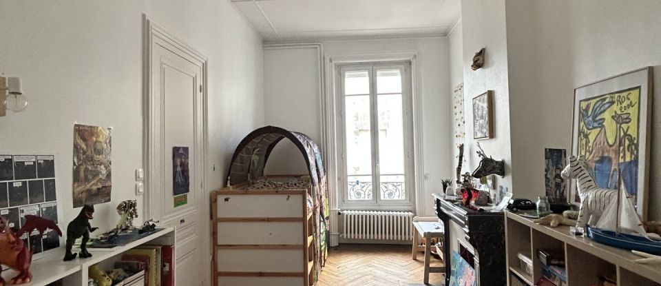 Appartement 5 pièces de 163 m² à Saint-Étienne (42000)