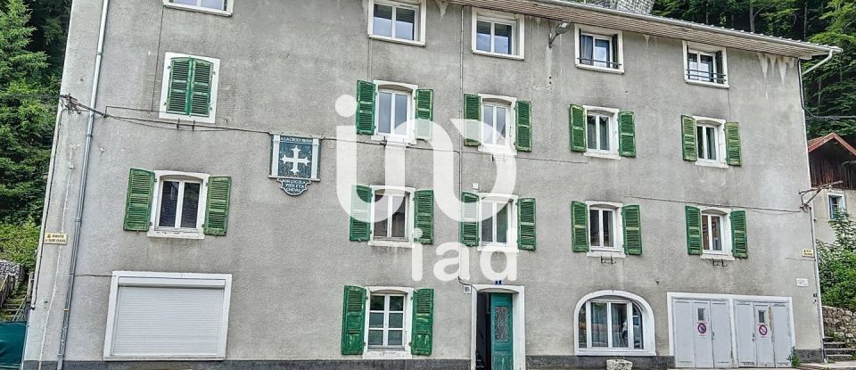 Apartment 4 rooms of 88 m² in Hauts de Bienne (39400)