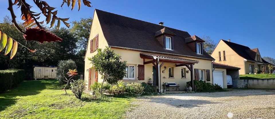 Maison 5 pièces de 125 m² à Sarlat-la-Canéda (24200)