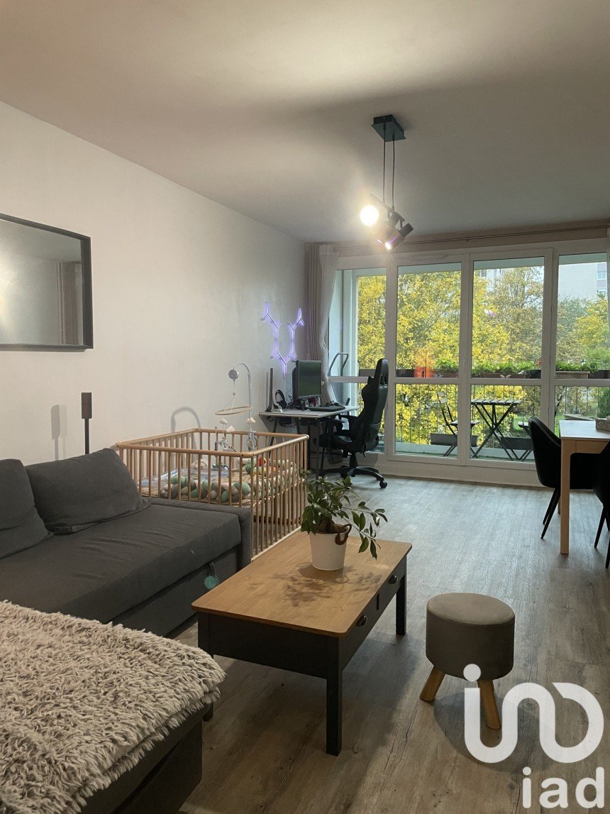 Apartment 3 rooms of 72 m² in Compiègne (60200)