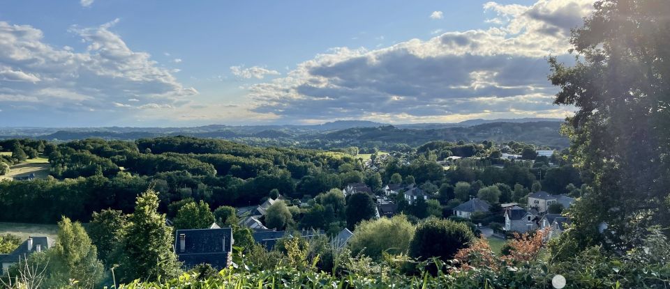 Terrain de 2 570 m² à Allassac (19240)