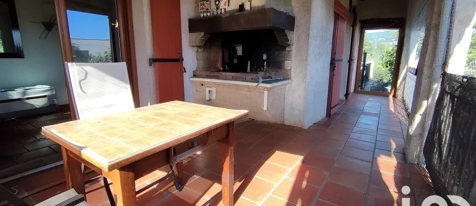 House 5 rooms of 100 m² in Grasse (06130)