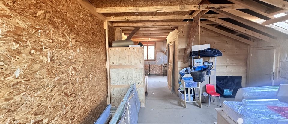 Ferme 4 pièces de 93 m² à Magland (74300)