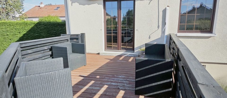 Pavillon 4 pièces de 110 m² à Saint-Georges-sur-Baulche (89000)