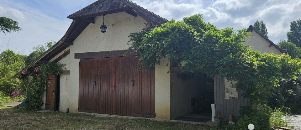 Maison 10 pièces de 216 m² à Sainte-Gemme-Moronval (28500)