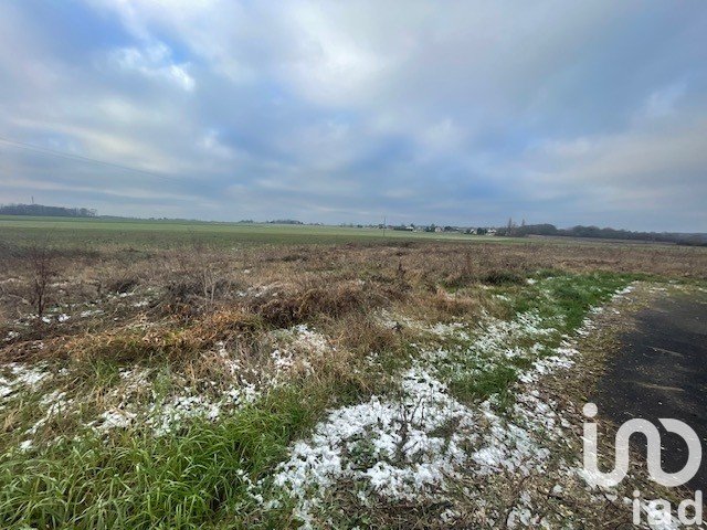 Terrain de 892 m² à Ferrières-en-Gâtinais (45210)