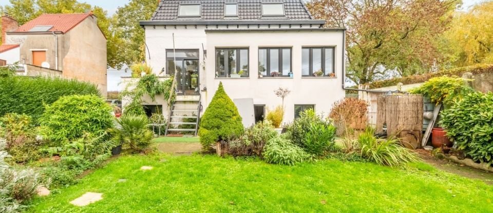 Maison 5 pièces de 155 m² à Ennetières-en-Weppes (59320)