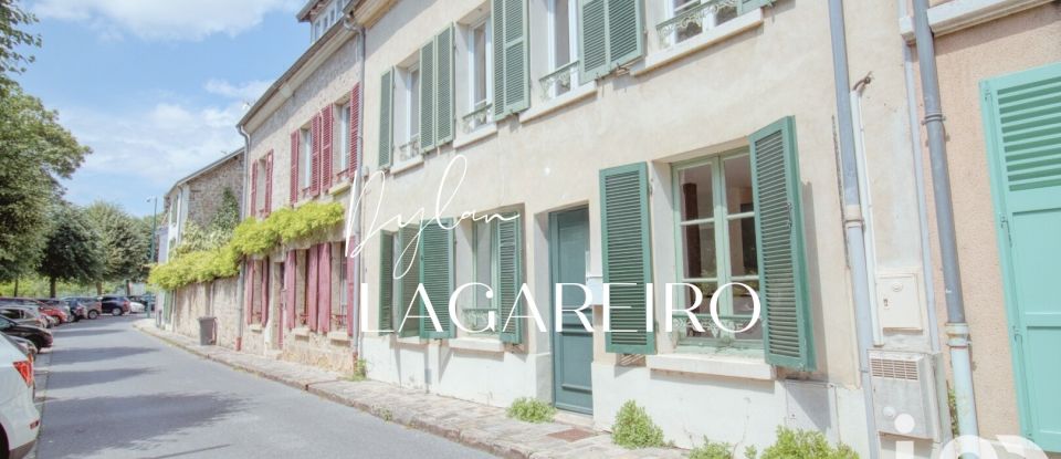 Traditional house 4 rooms of 104 m² in Pontoise (95300)