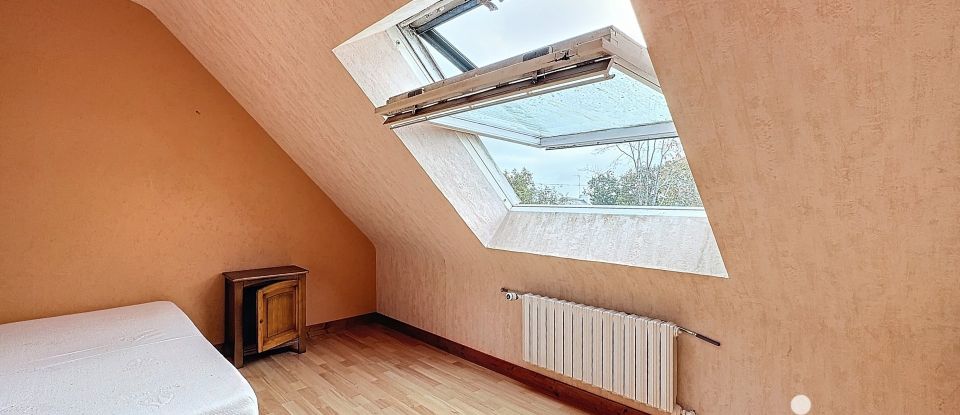 Maison traditionnelle 5 pièces de 124 m² à LE BONO (56400)