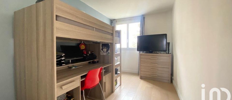 Appartement 5 pièces de 85 m² à Trappes (78190)