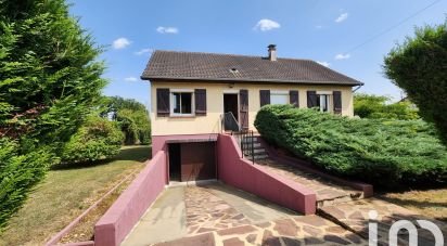 House 4 rooms of 75 m² in Saint-Rémy-sur-Avre (28380)