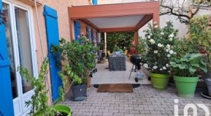 House 7 rooms of 239 m² in Meyzieu (69330)