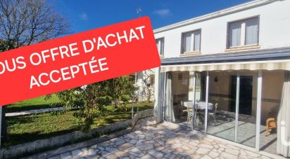 Traditional house 6 rooms of 161 m² in La Rochelle (17000)