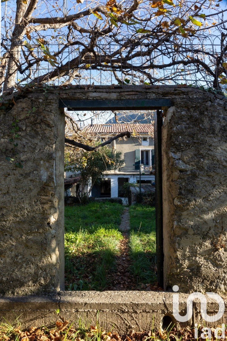 Maison 9 pièces de 143 m² à Buis-les-Baronnies (26170)