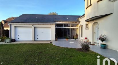 House 8 rooms of 240 m² in Saint-Jean-le-Blanc (45650)